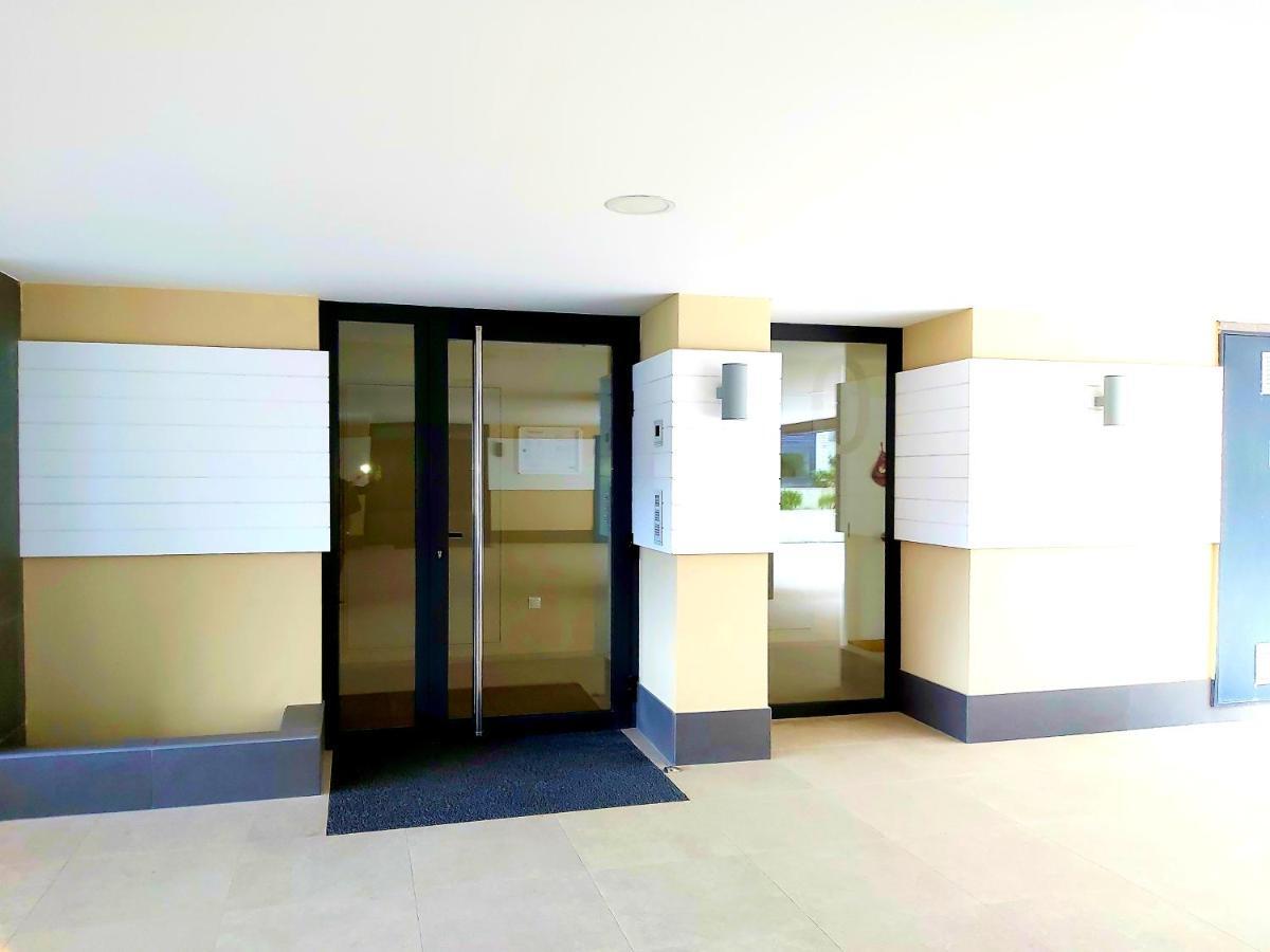 Costa Norte Gym Apartamento Con Terraza Garaje Y Piscina カストロ・ウルディアレス エクステリア 写真